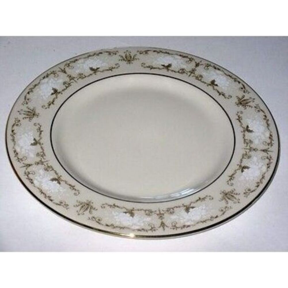 Ridgewood Brentwood Castle White on Cream Bread & Butter Plate s